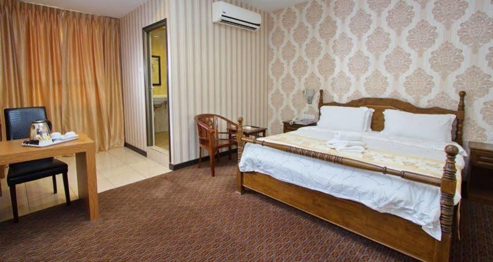 Hotel Tebrau Ct Johor Bahru Ngoại thất bức ảnh